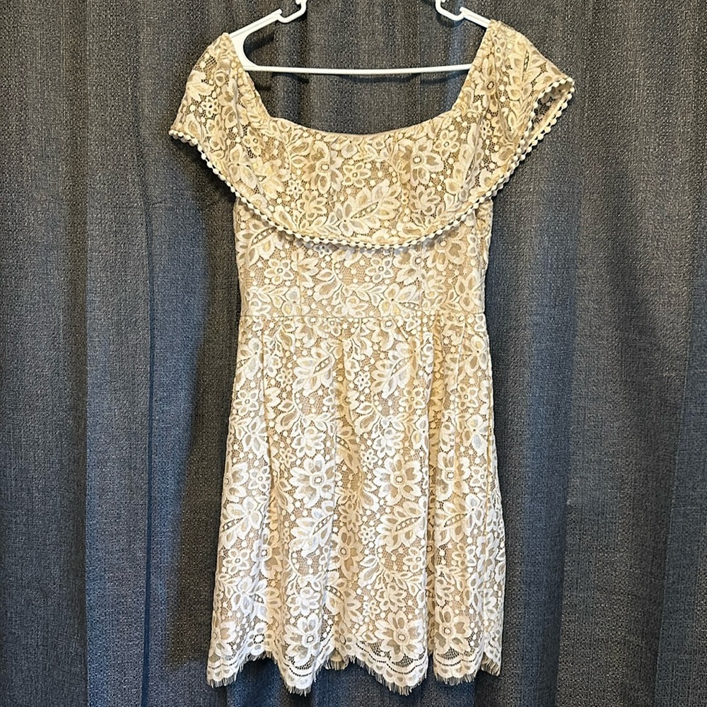 Women’s dress